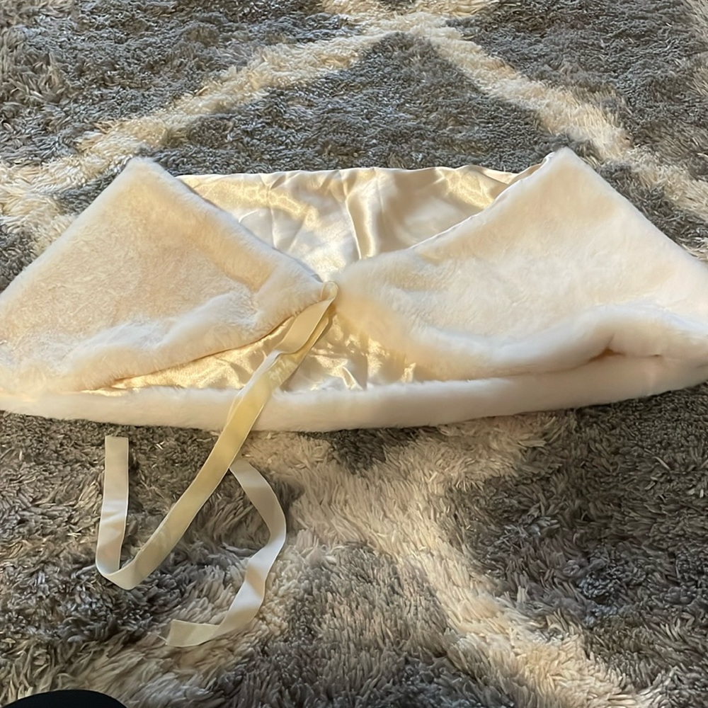 Faux fur shawl
